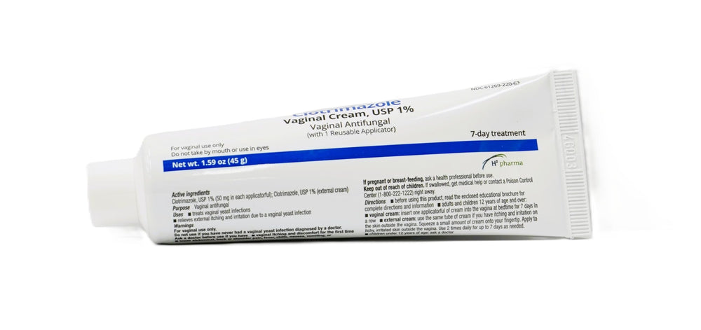 Texture crème blanche H2 pharma sur peau propre et douce.