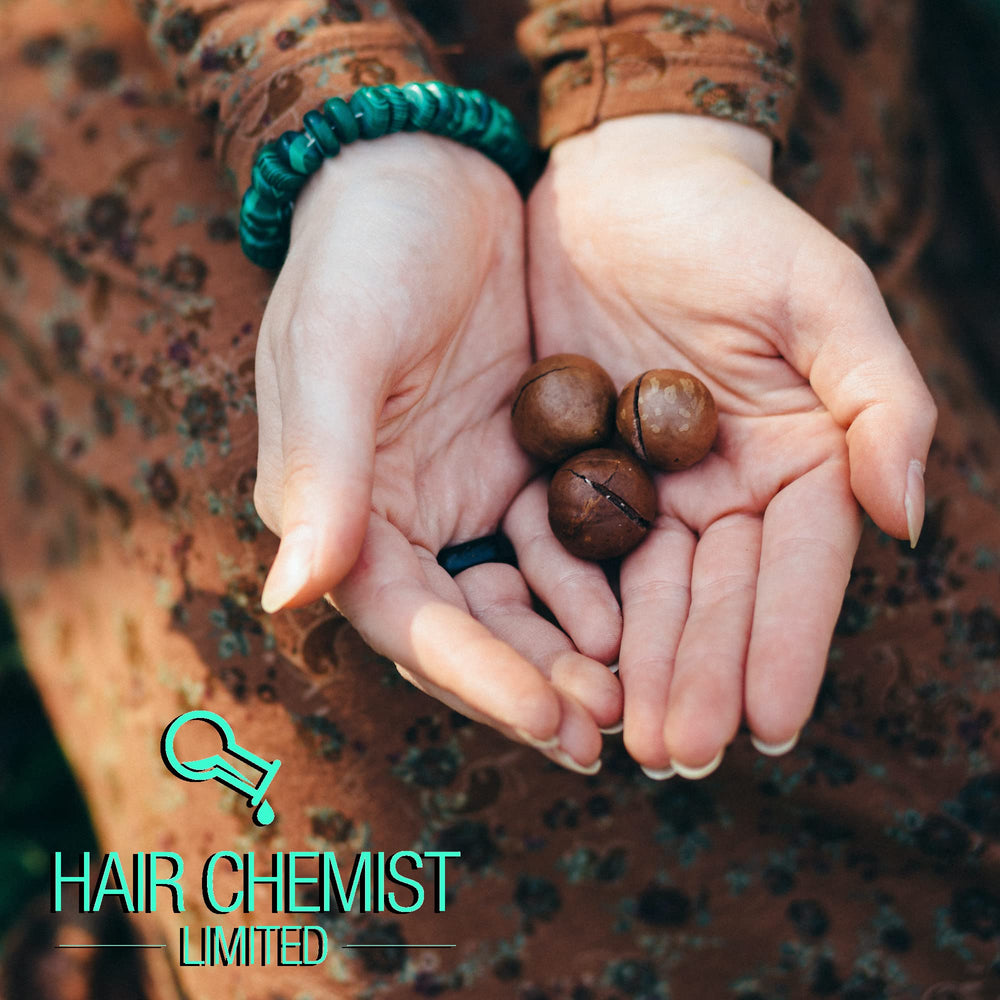 Brillance naturelle grâce à l'huile de macadamia Hair Chemist.