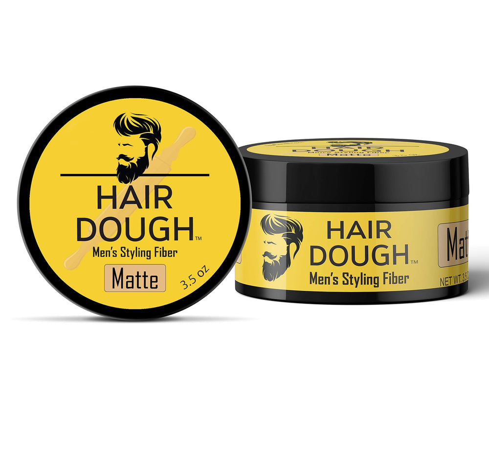 Hair Dough Styling Clay s'applique entre les paumes pour une texture améliorée.