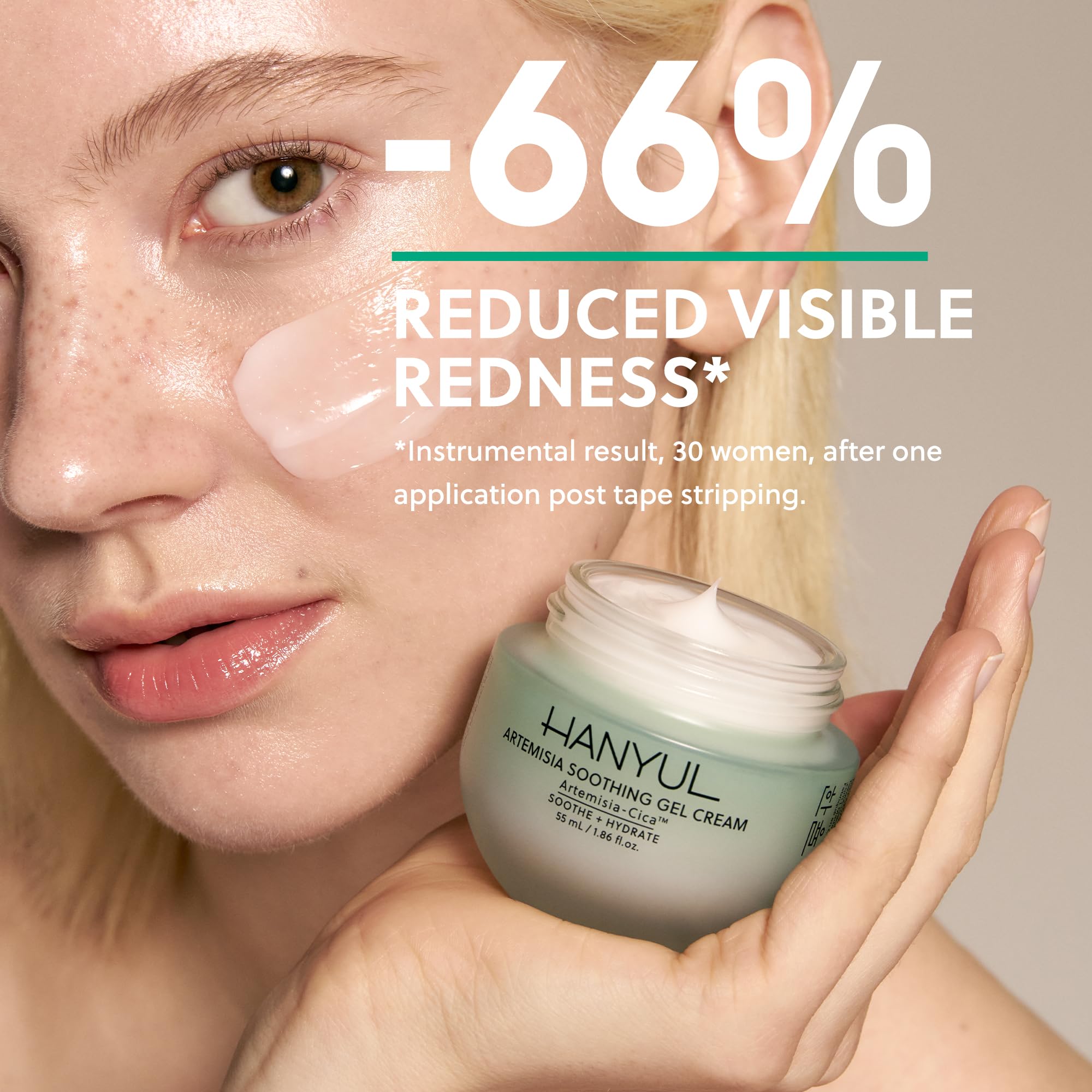 Application matin et soir sur le visage pour une hydratation durable.