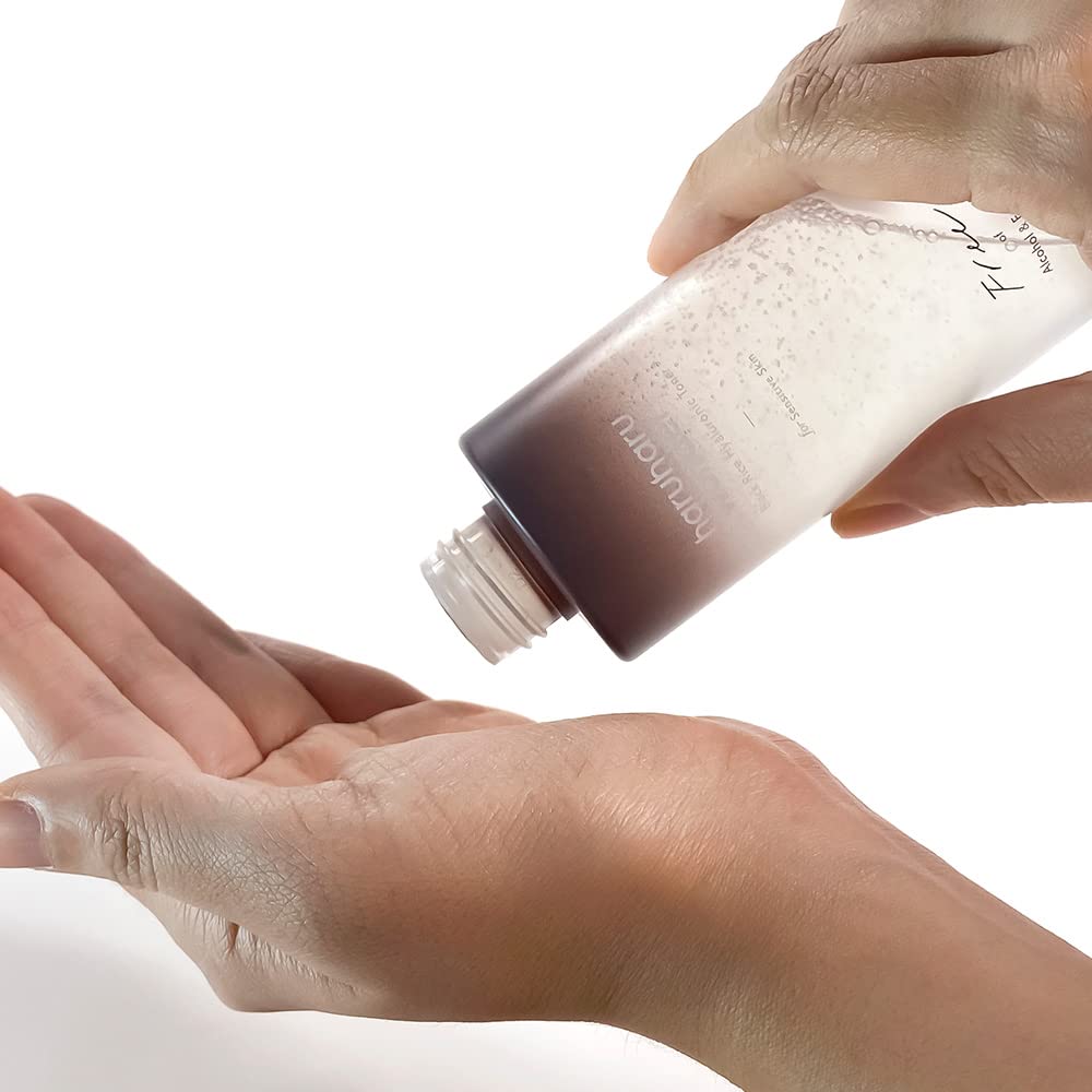 HARUHARU Wonder Toner, routine quotidienne pour peau hydratée et radieuse.