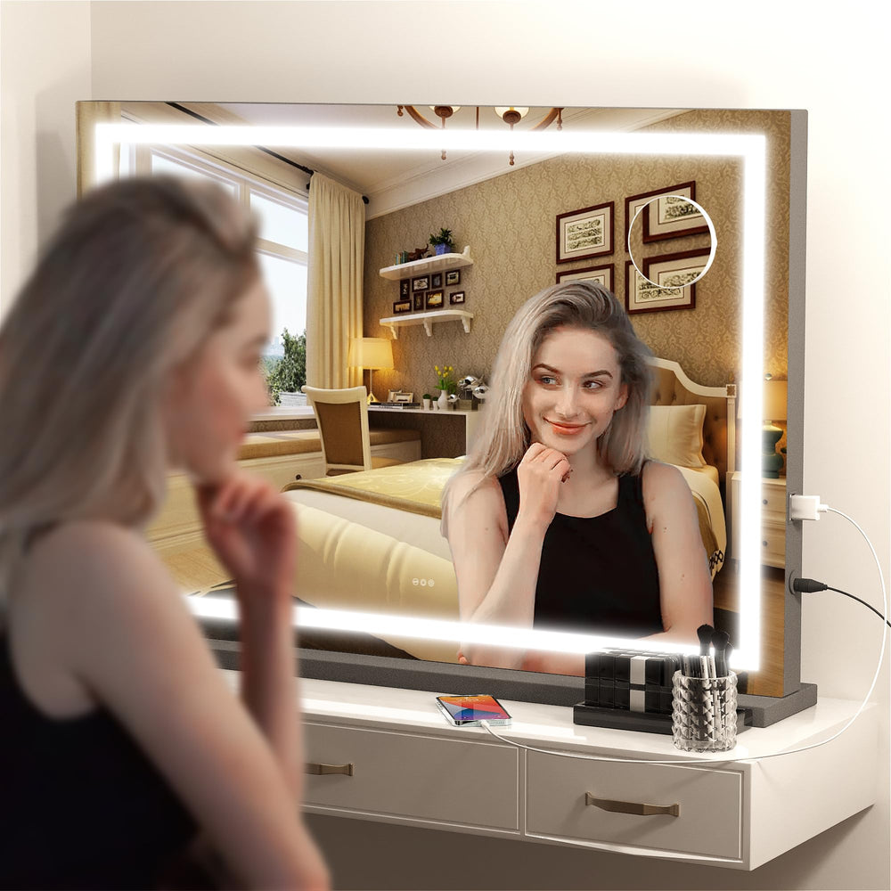 Hasipu Miroir peut être posé sur table pour usage quotidien.