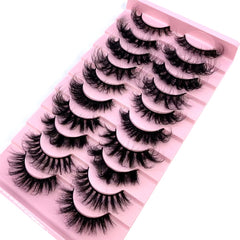HBZGTLAD cils croisés effet volumisant pour un look structuré.