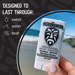 Application roll-on pratique pour protection UV lors du surf.