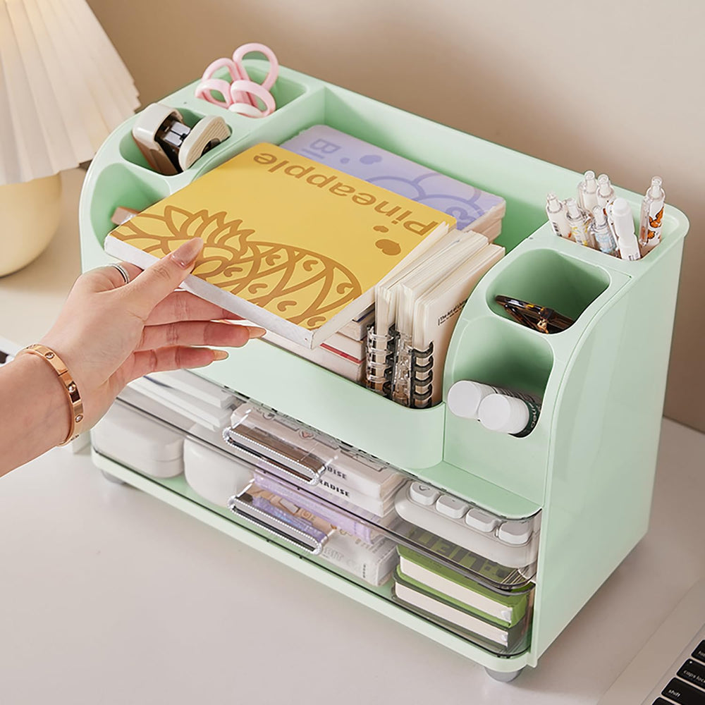 Accessoires beauté Heaime réunis dans un ensemble pratique et complet.
