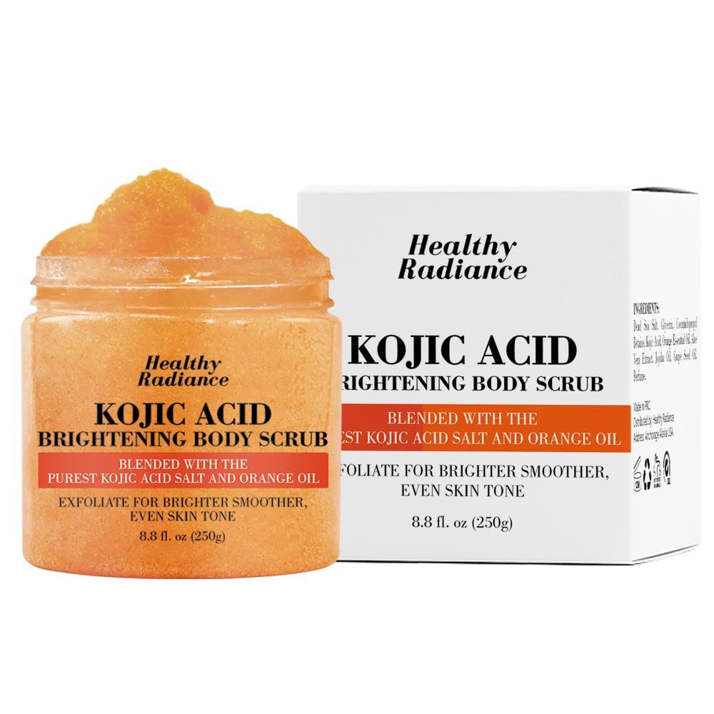 Gommage kojique Healthy Radiance – texture saline et marbrée sur la peau.
