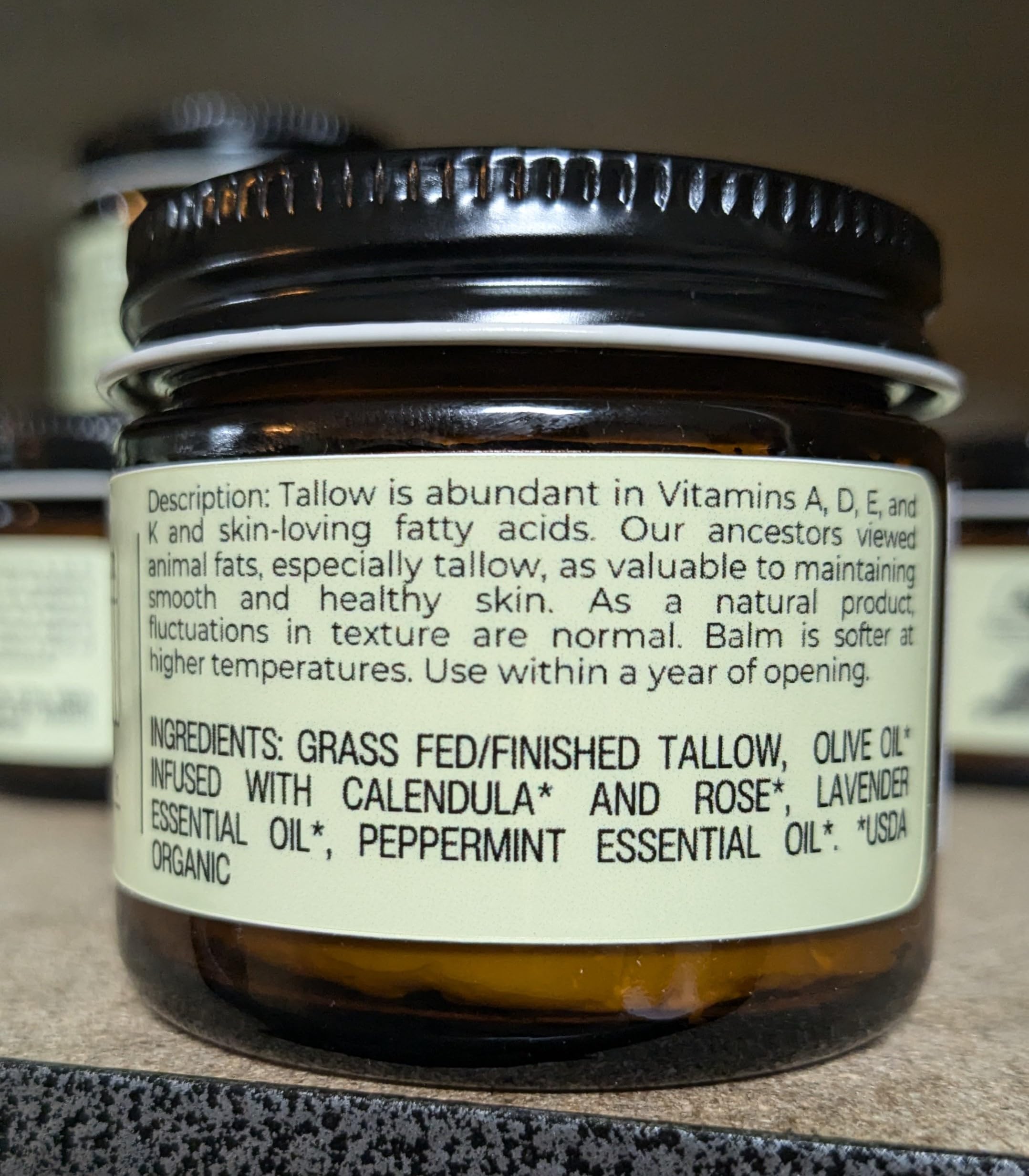 Baume Hearth and Homestead riche en vitamines, hydratation durable pour la peau.