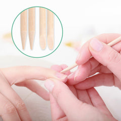 HeatPure batonnet-cuticule orange, design double-face pour pousser et nettoyer autour des ongles.