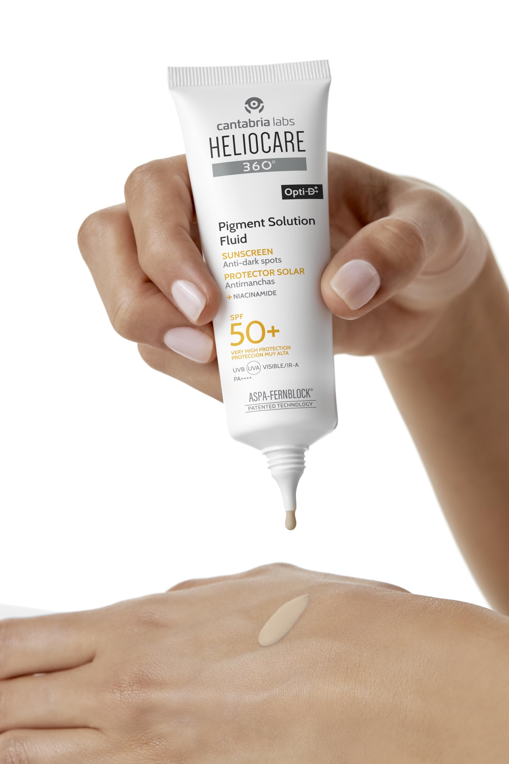 Protection anti-sueur pour jours actifs avec Heliocare 360 Pigment Solution SPF50.