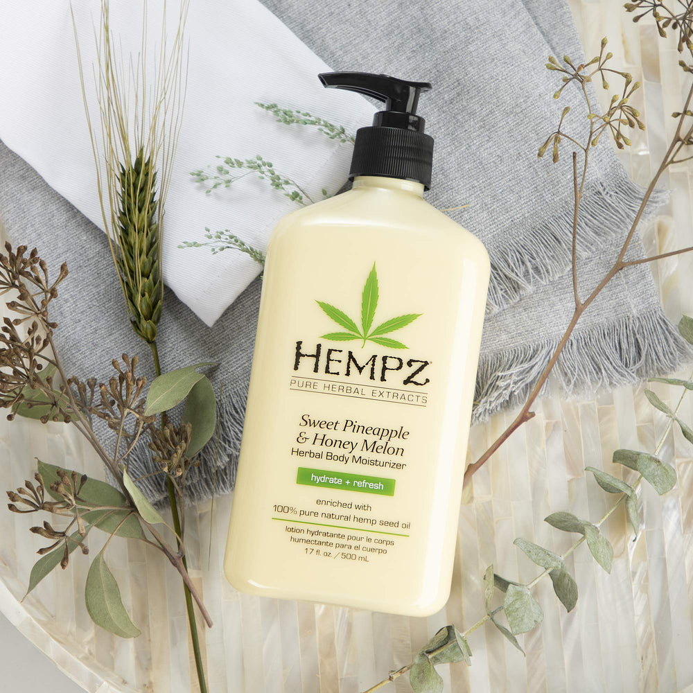 parfum fruité hempz d'ananas et melon miel pendant l'application