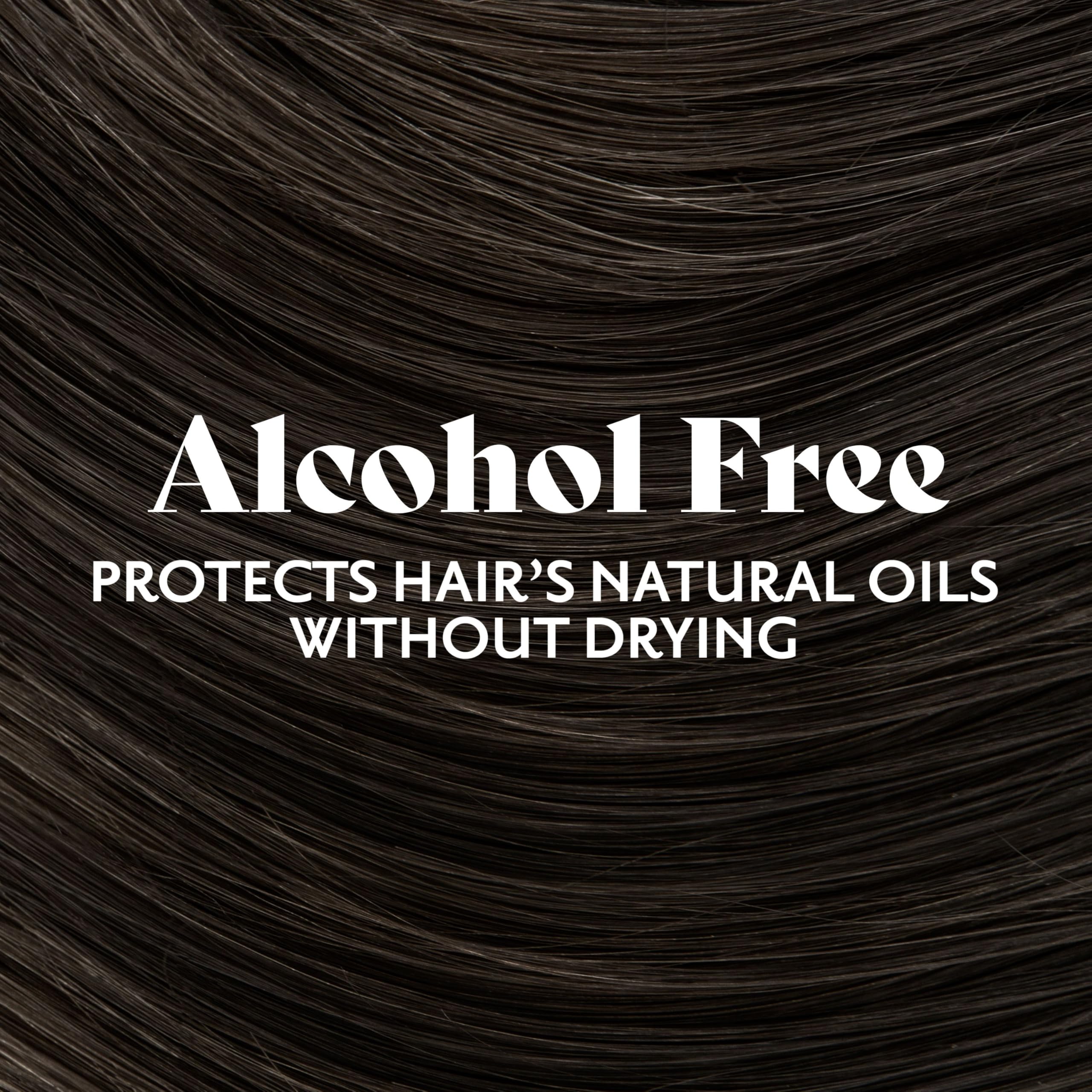 Application du produit sur cheveux gris – couvrance homogène et rapide avec Herbatint.