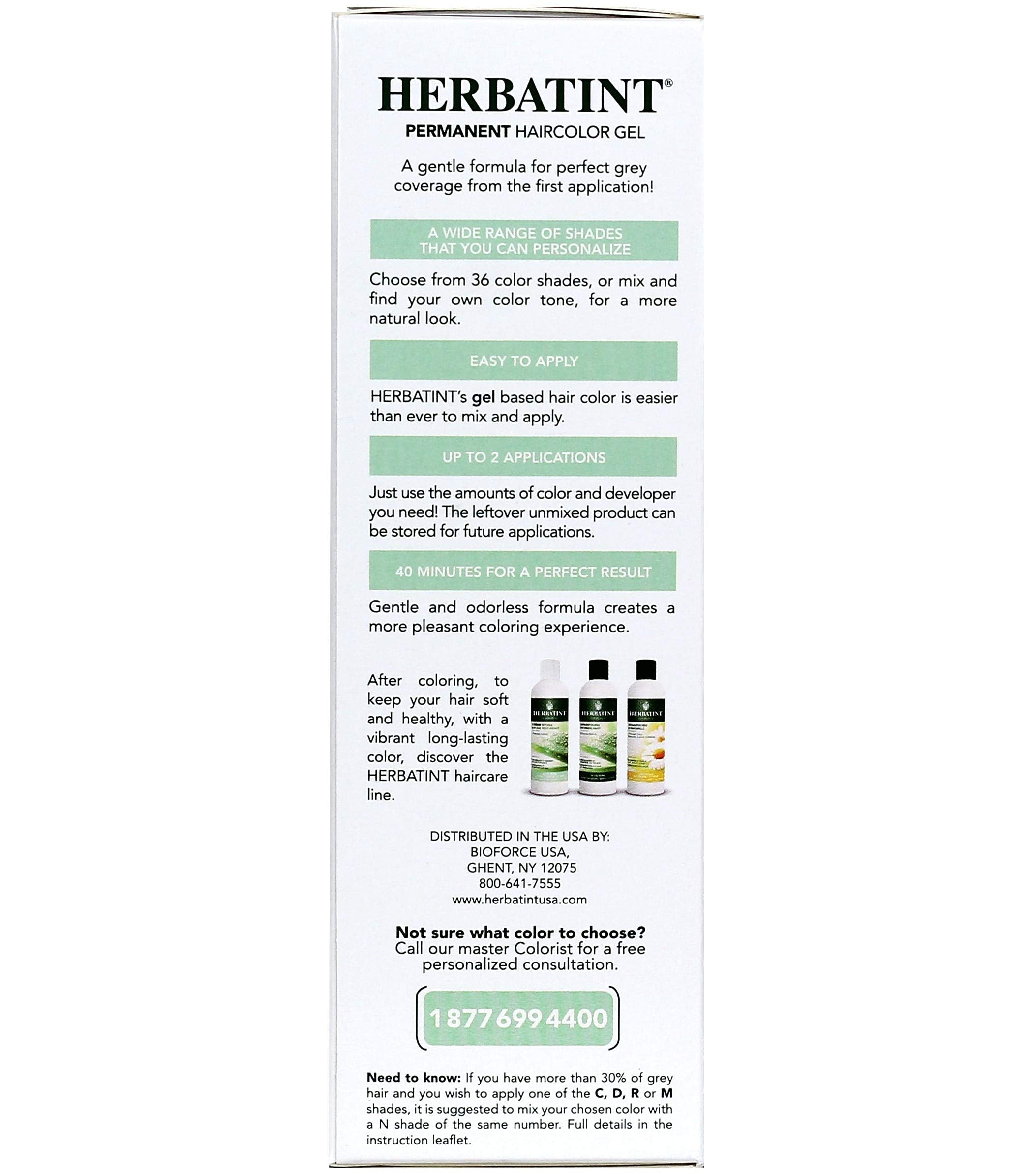 Texture crème douce de Herbatint sur cheveux.