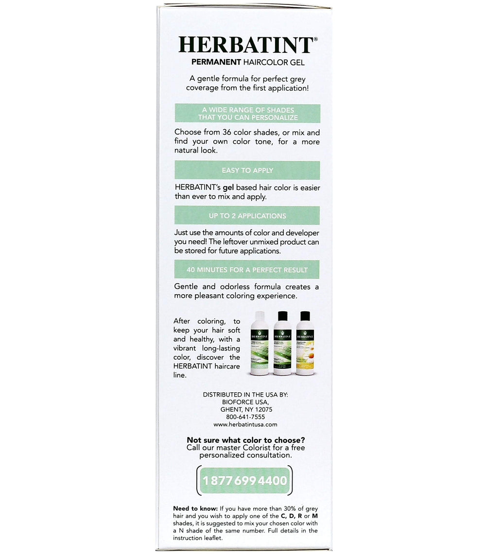 Texture crème douce de Herbatint sur cheveux.