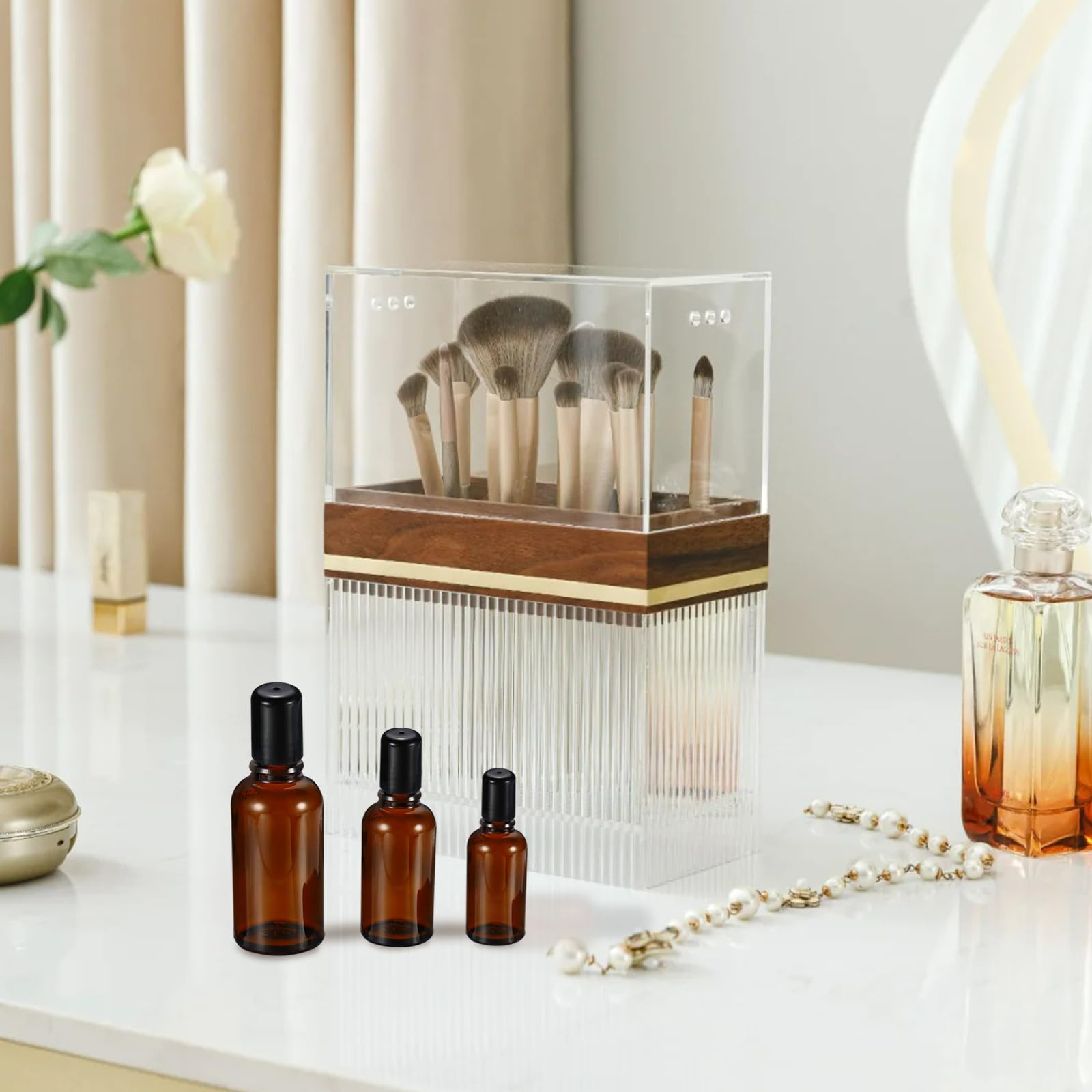 HEYLEAYAR Utilisation polyvalente pour huiles et parfums en déplacement.