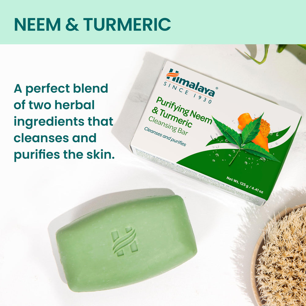 Savon Himalaya Neem et Curcuma — ingrédients purifiants visibles.