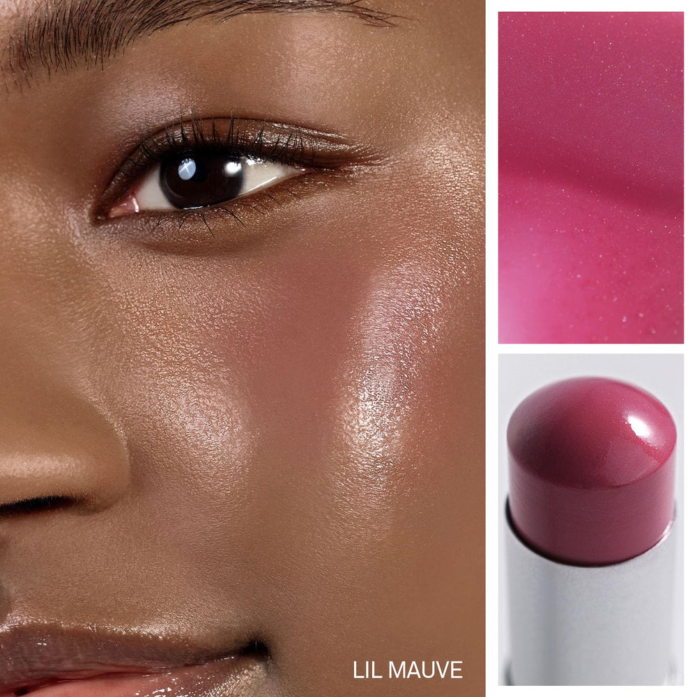 HINCE blush 2-en-1 Lil Mauve offrant une couleur naturelle et une lueur douce.