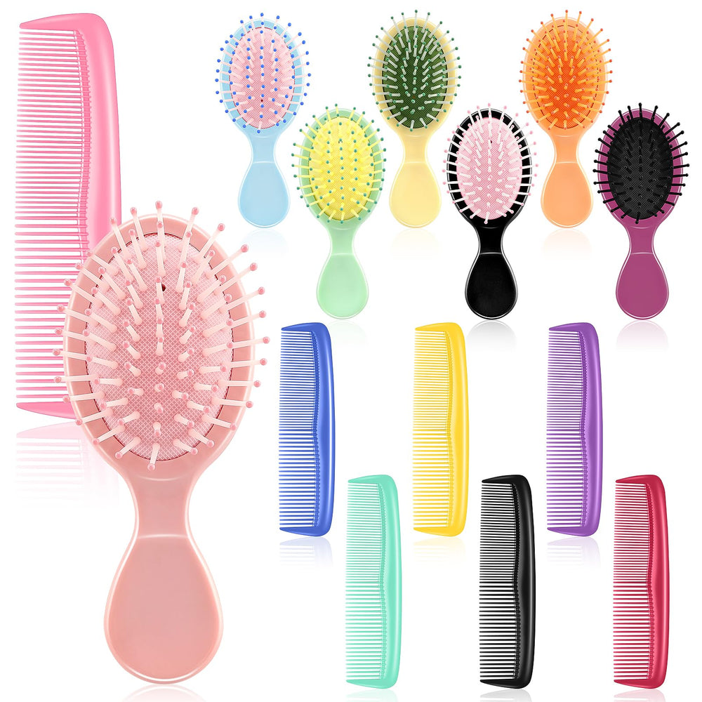 Ensemble mini brosses et mini peignes HOFASON, cadeau polyvalent et pratique.