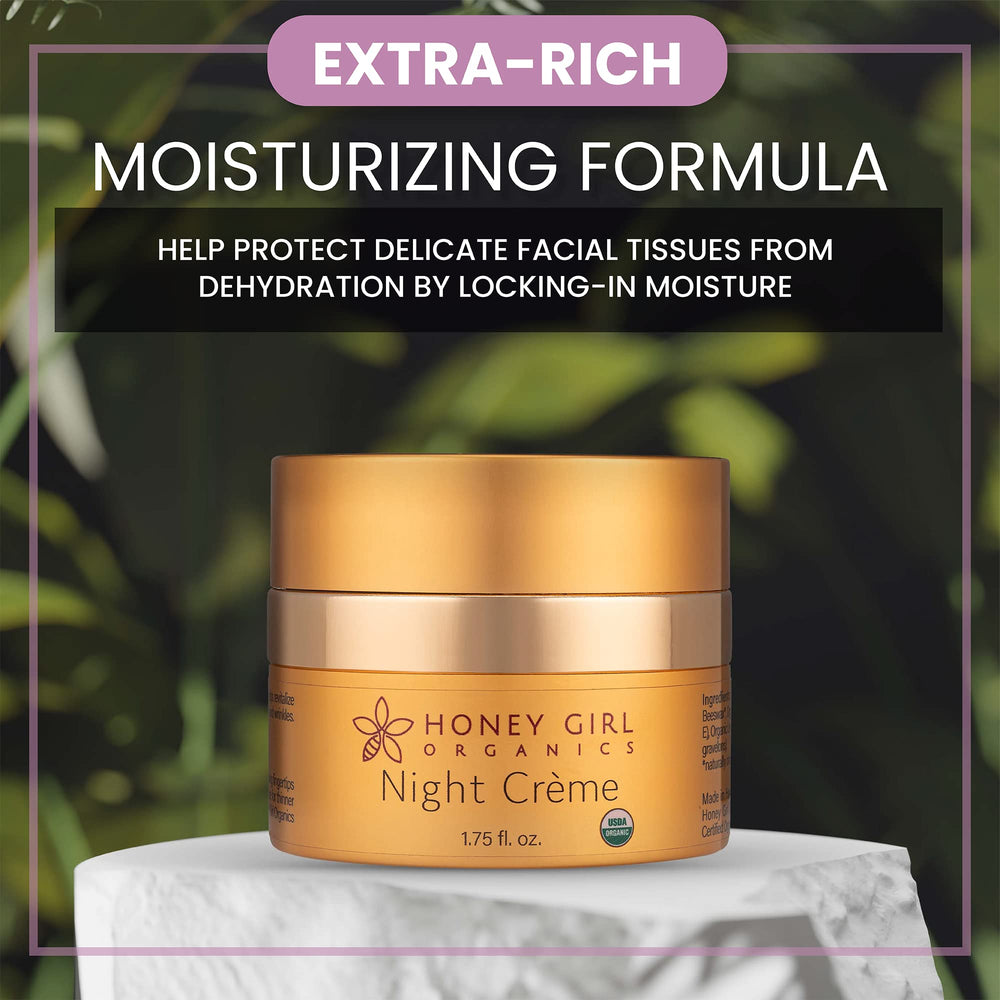 Honey Girl Organics Night Creme sur table de nuit, rituel soin relaxant.