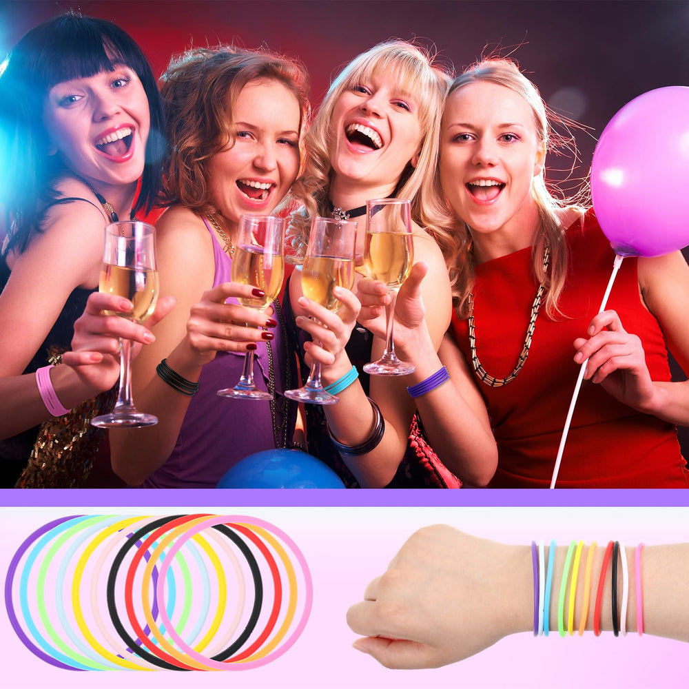 Hotop bracelets jelly en silicone portés au poignet pour un look tendance.