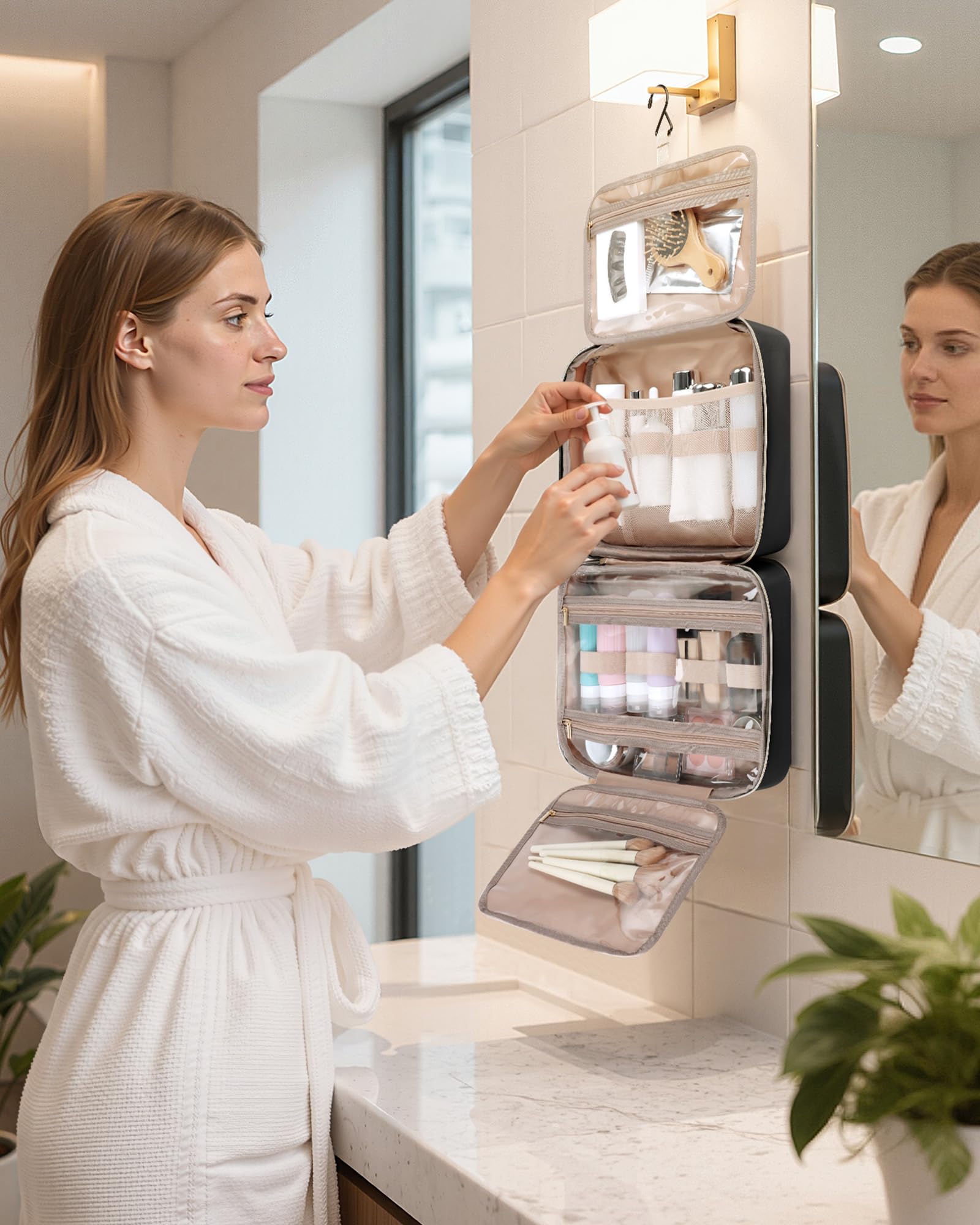 Poignee solide HOTOR pour transporter facilement les essentiels de toilette