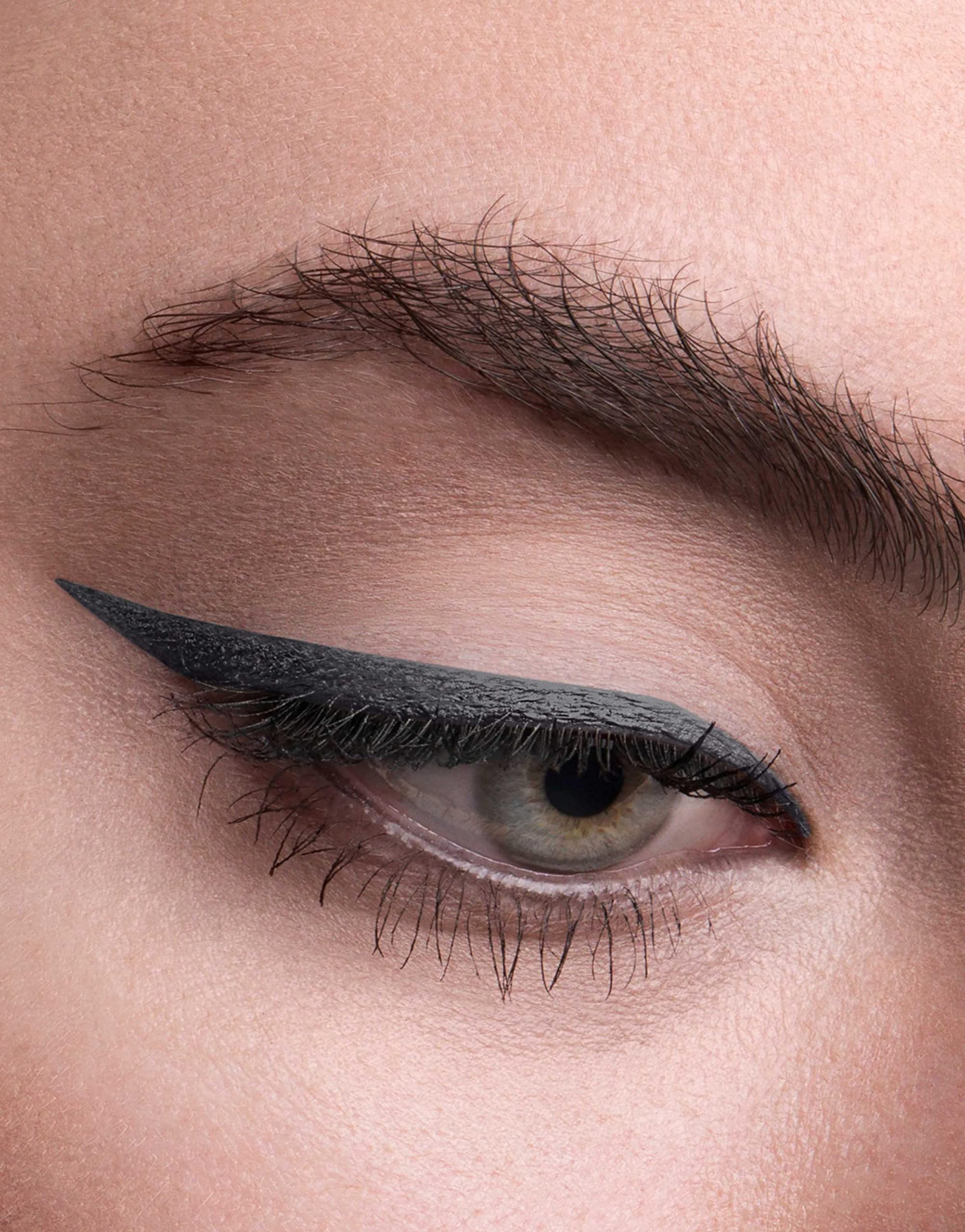 Hourglass Liner Gel mécanique 1.5mm Meteorite: distribution par clic sans affûtage.