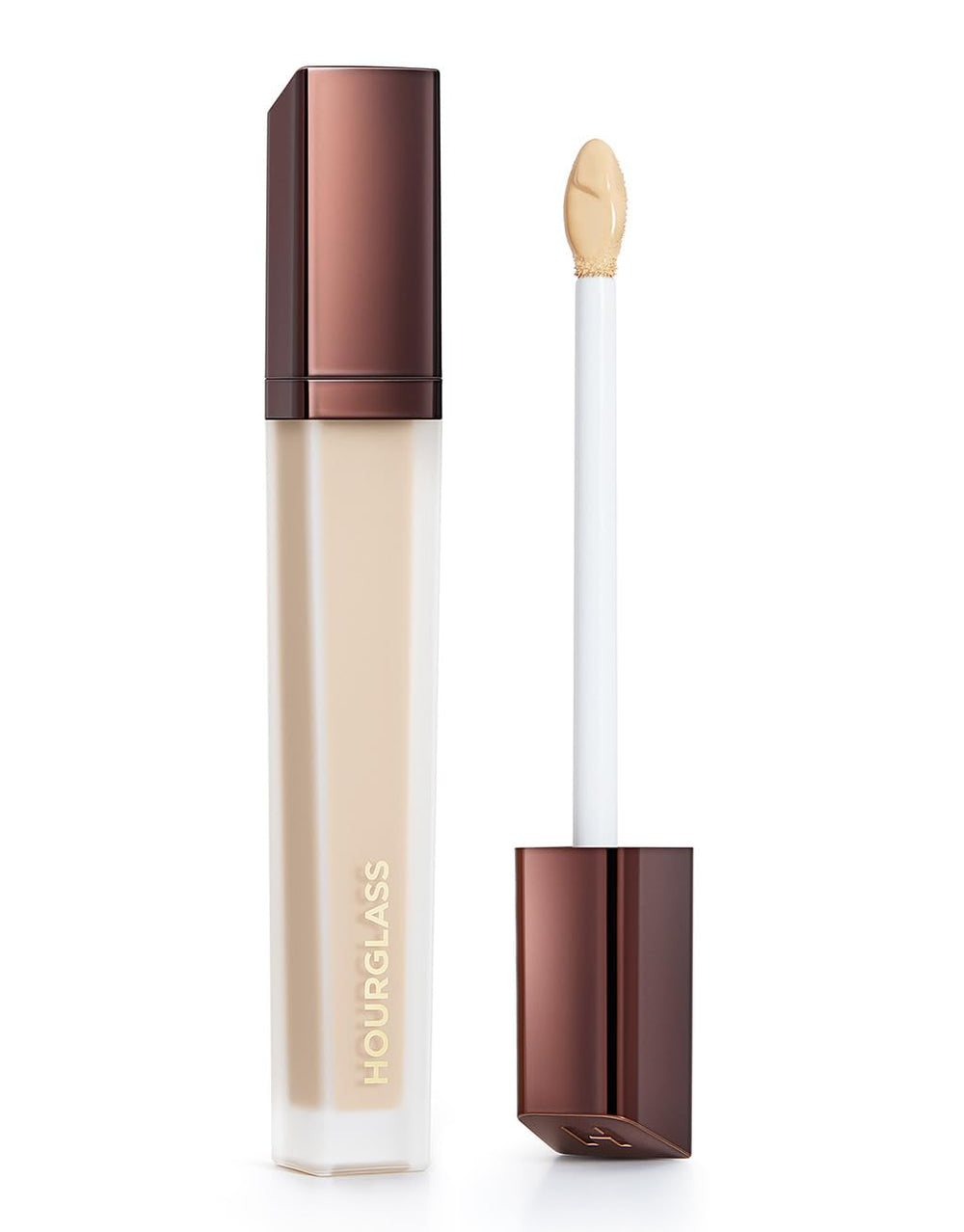 Hourglass Vanish Airbrush Concealer – emballage élégant, prêt à révéler une finition naturelle.