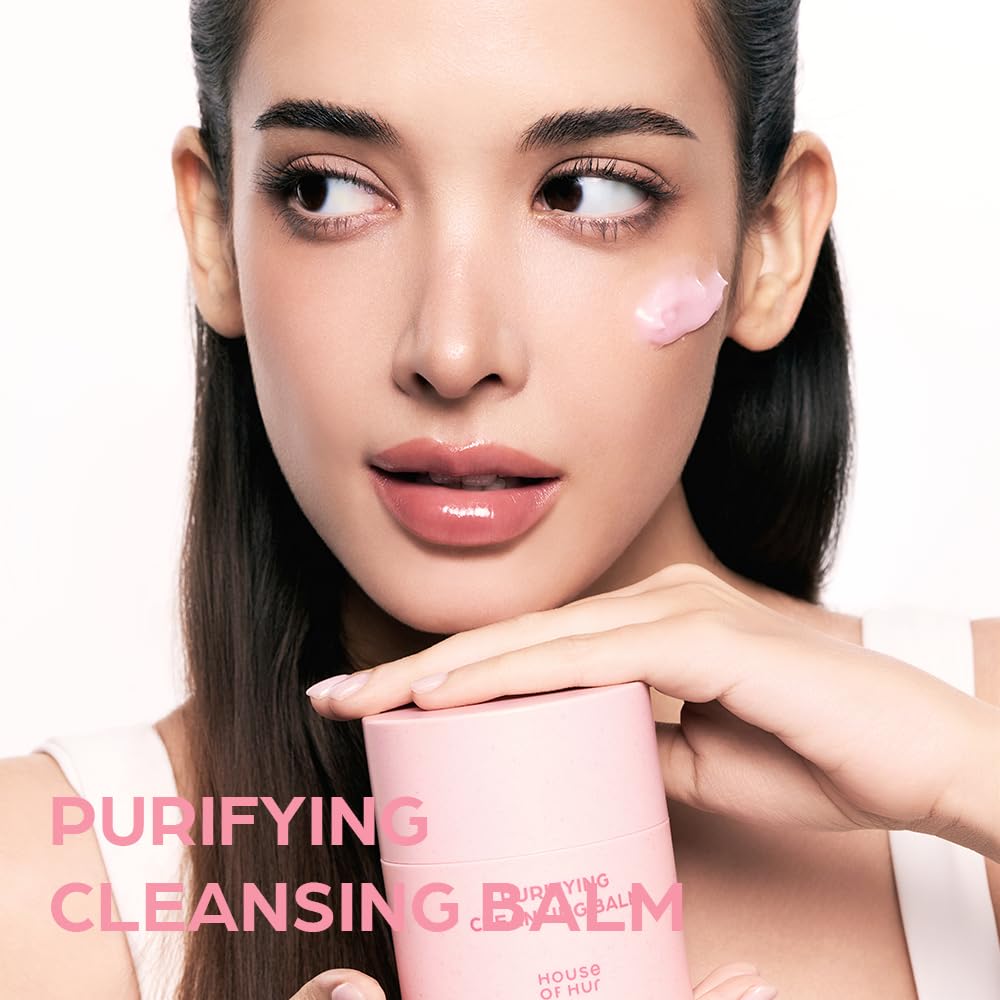 Démaquillage efficace avec House of Hur, maquillage et impuretés éliminés en douceur.