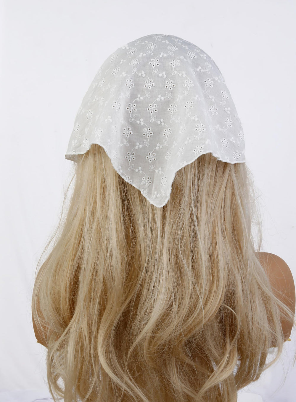Huachi accessoire cheveux bandana blanc, protection légère contre le soleil avec élégance.