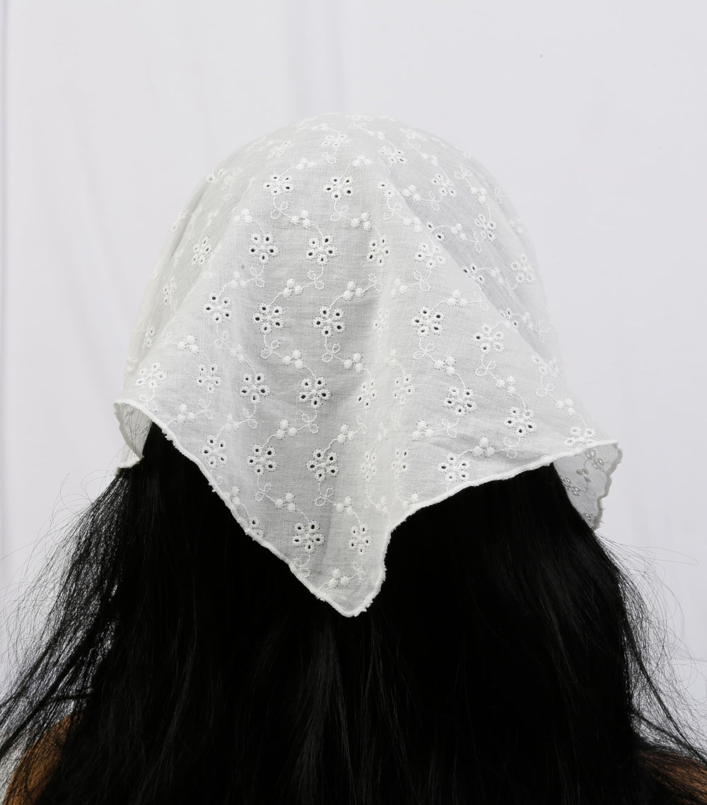 Huachi bandana-cheveux blanc facile à porter, idéal pour looks quotidiens.