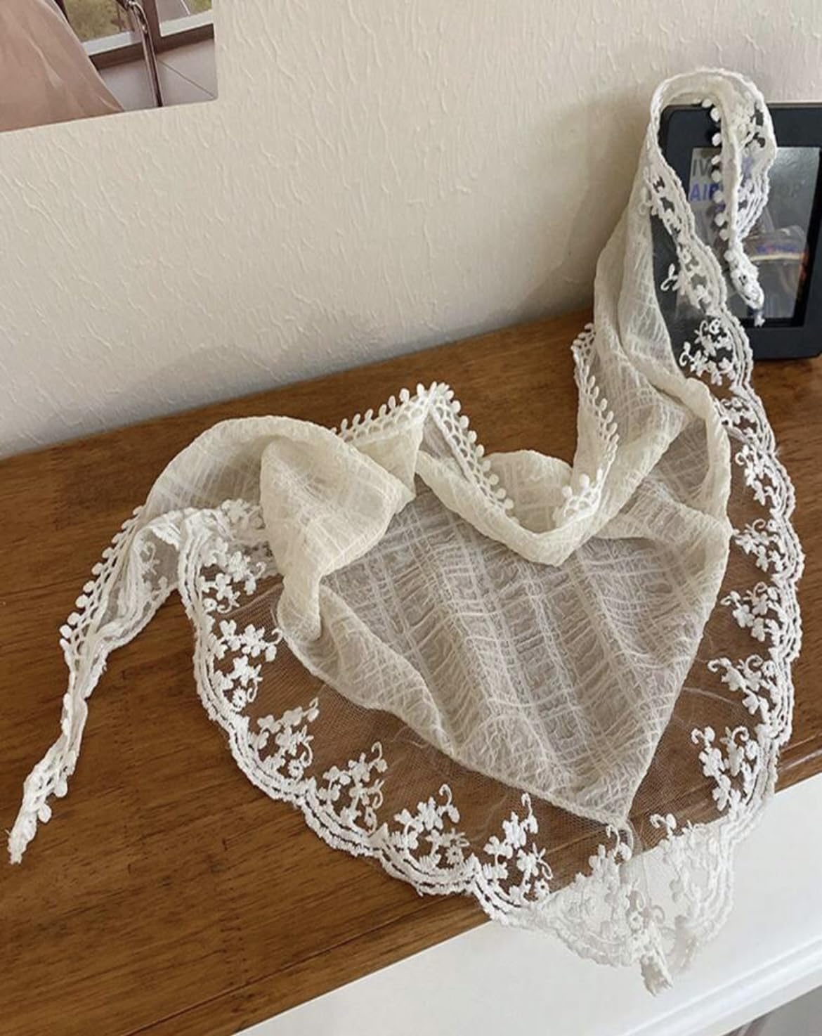 Bandana Huachi ajustable avec lien, convient à toutes les tailles pour un confort durable.