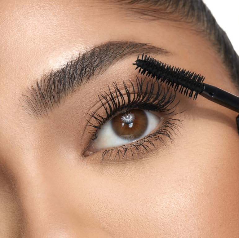 Huda Legit Lashes mascara brosse curl et longueur, cils allongés et recourbés