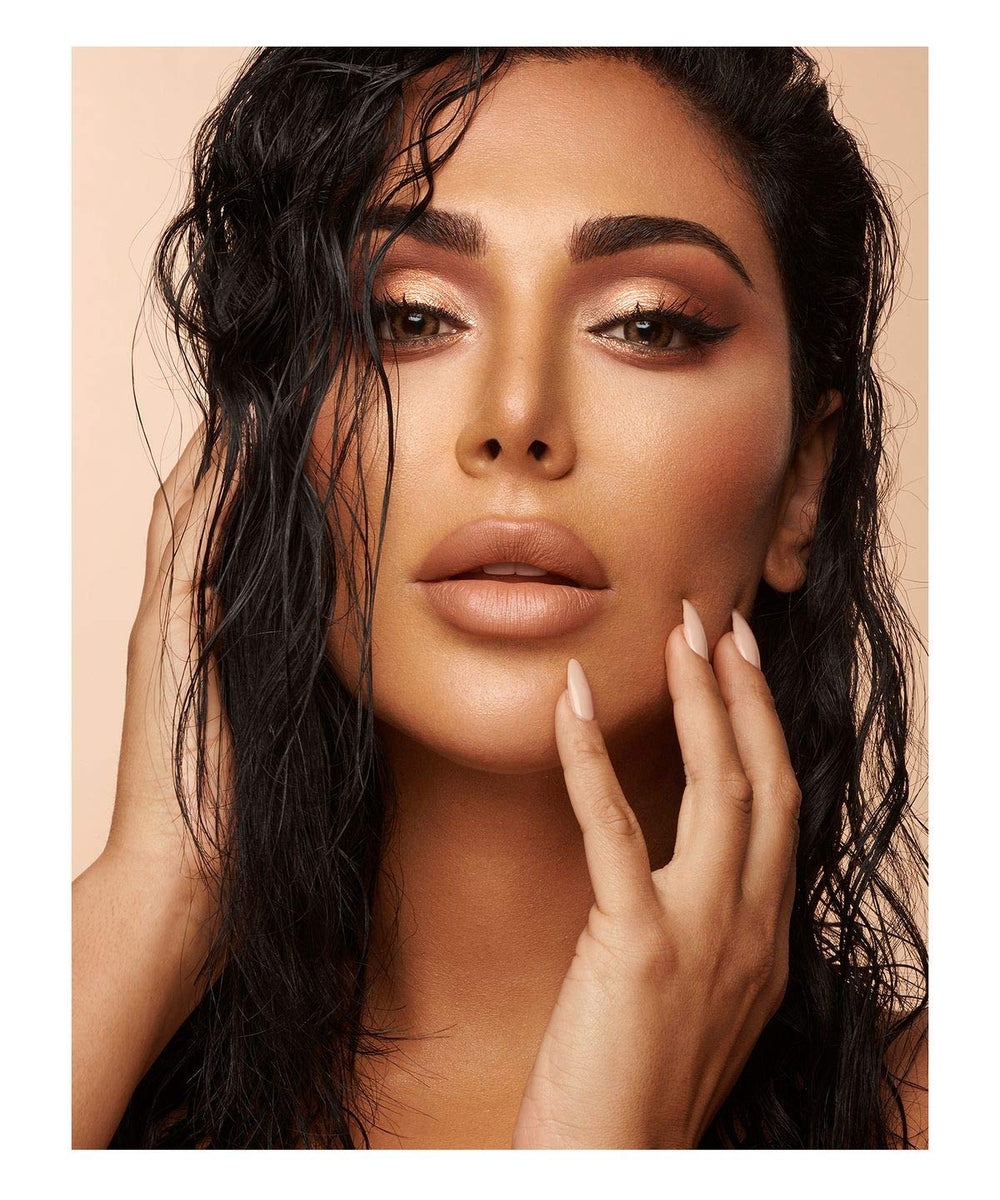 Huda Beauty Emballage palette Nude, design élégant et pratique.