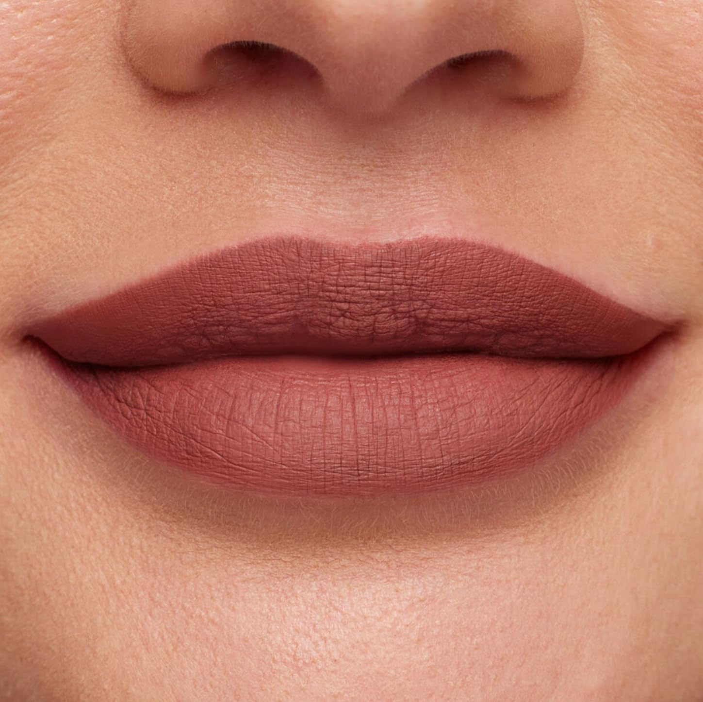 HUDABEAUTY rouge liquide mat pour look quotidien confortable