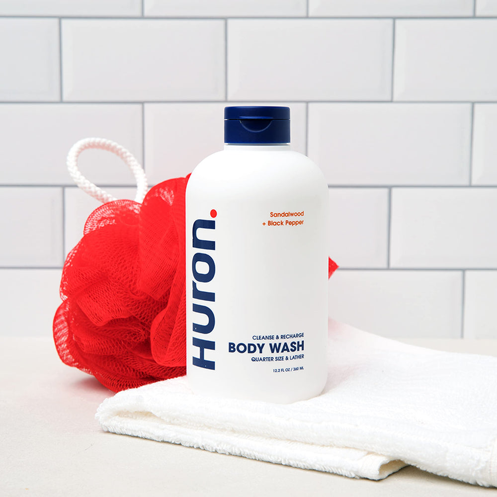 Utilisation sous la douche avec Huron pour une sensation de fraîcheur durable.