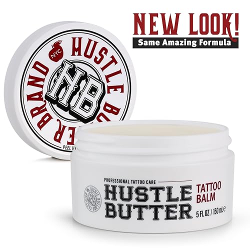 Soin quotidien pour peau tatouée, hydratation durable.