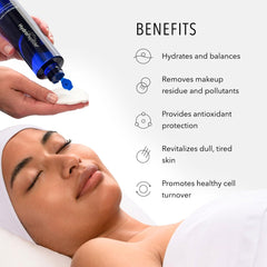 HydroPeptide Toner texture lumineuse préparant les soins quotidiens.