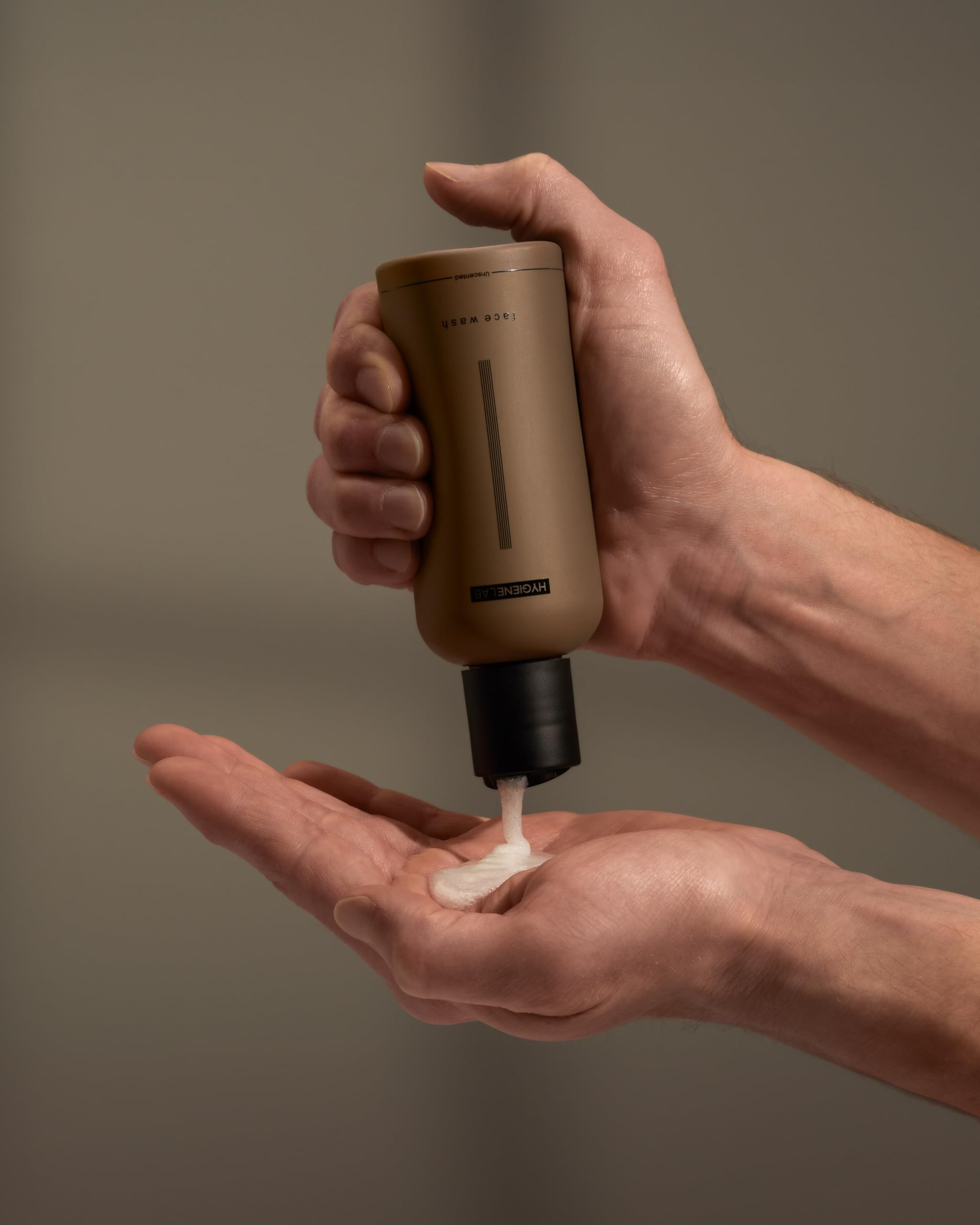 HygieneLab Lavage Visage – emballage clair et origine Californie.