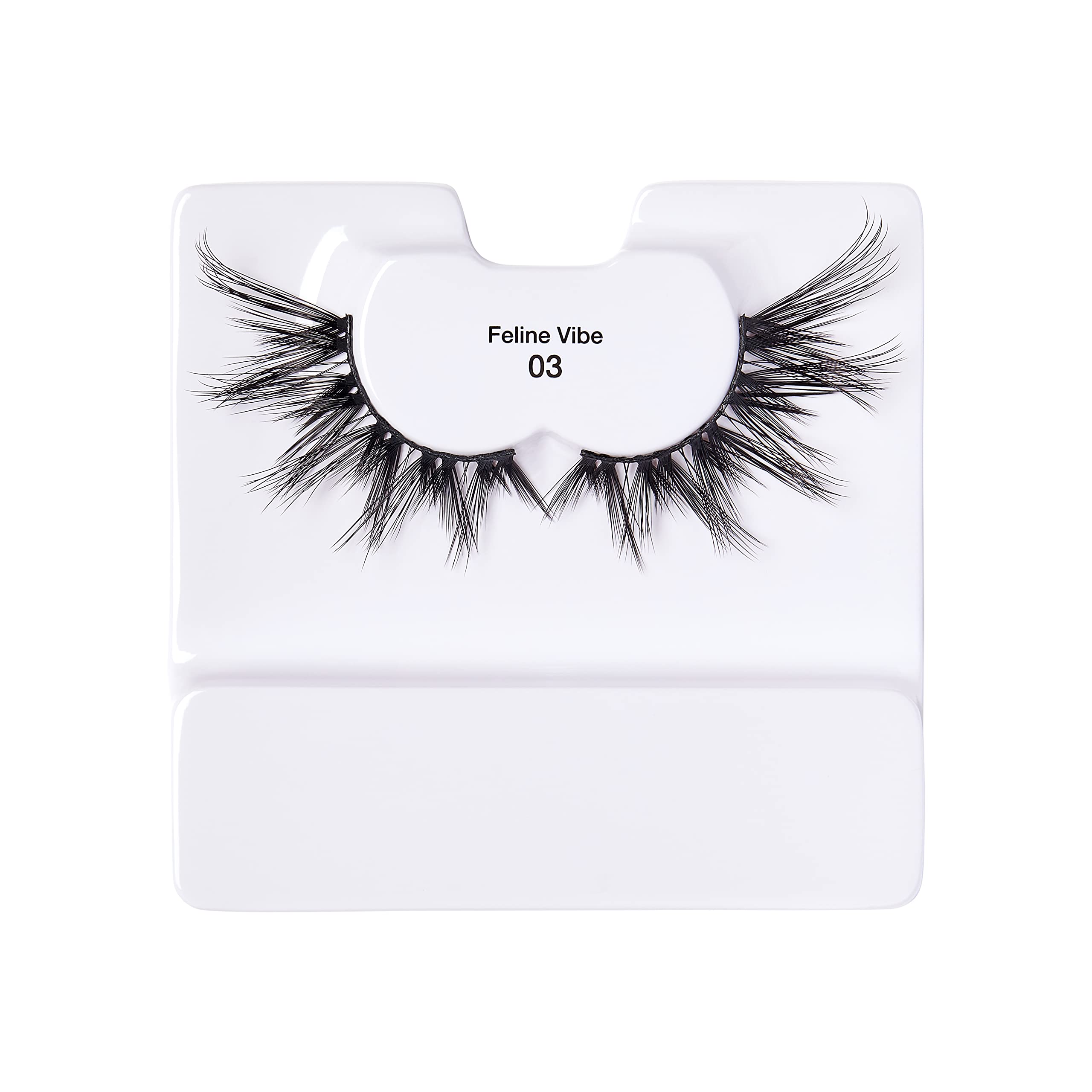 i•ENVY cils faux, regard renard, volume uniforme et tenue naturelle.