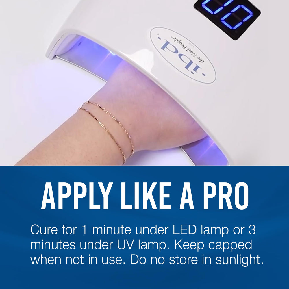 IBD Gel dur – clarté durable grâce à des stabilisateurs UV.
