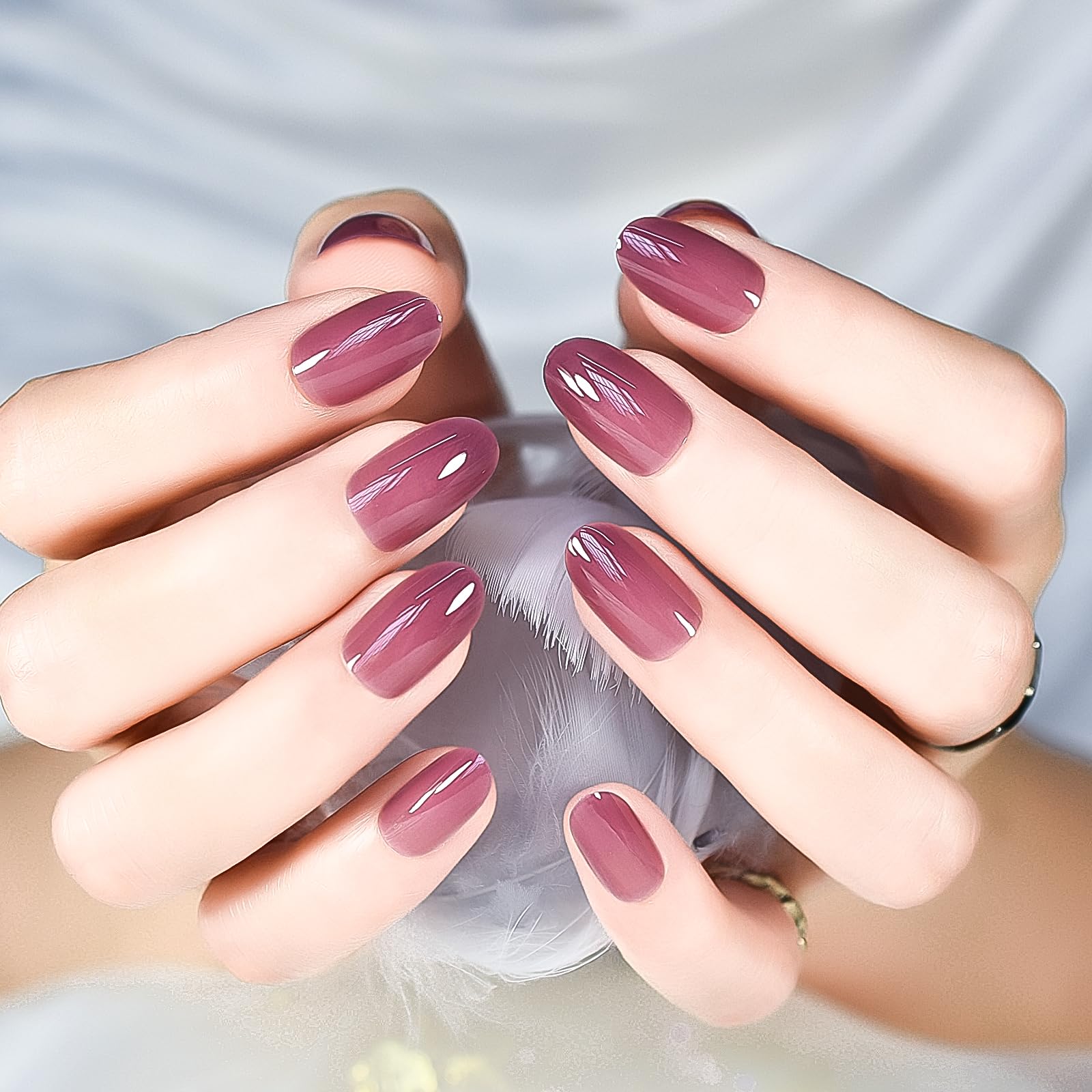 Kit iBeautying 24 ongles avec accessoires pour pose à domicile.