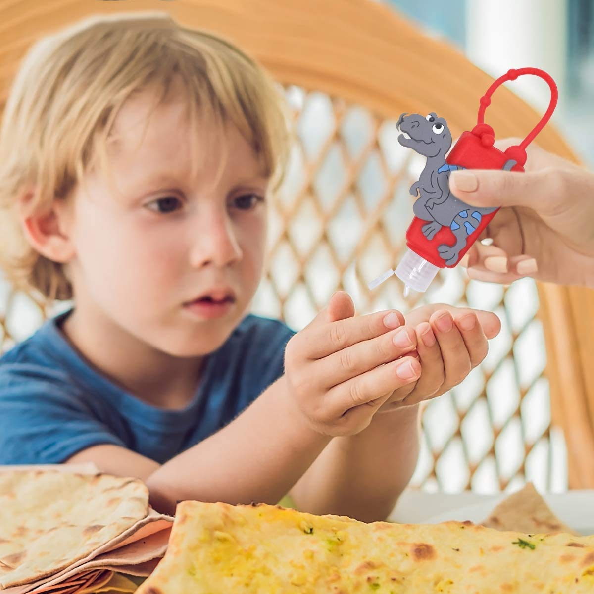 ICHOEEU étuis silicone dinosaure vert – léger et facile à attacher.