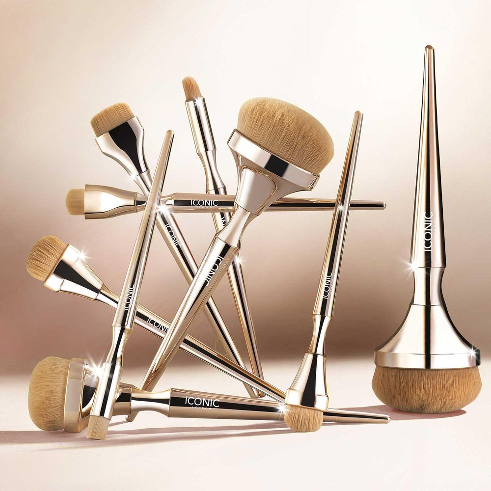 Iconic London HD Blend pinceau précision contouring pour sculpter le visage.