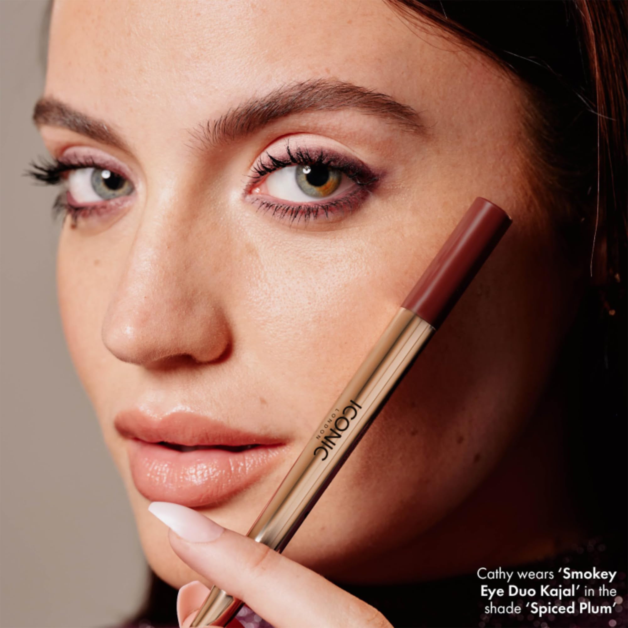 ICONIC LONDON Smokey Eye Duo Eyeliner: résistance à l'eau pour tenue longue durée.