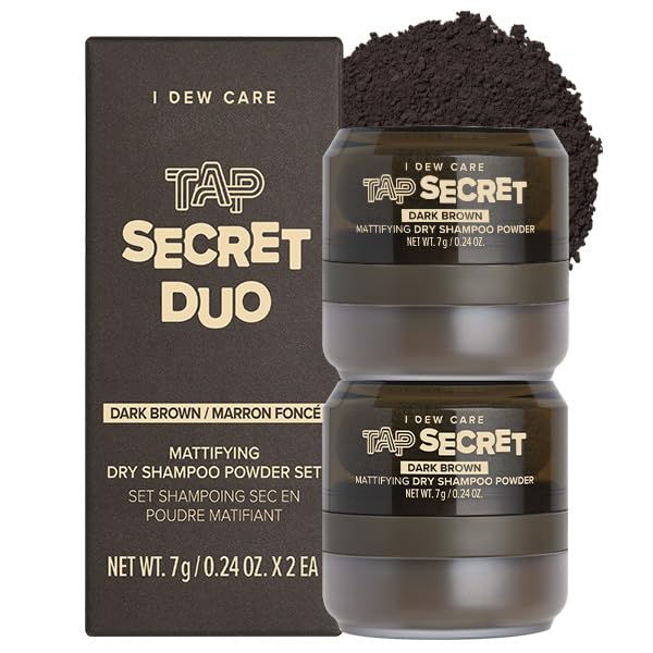 I DEW CARE Tap Secret brun-foncé poudre ultra-fine pour absorption rapide.