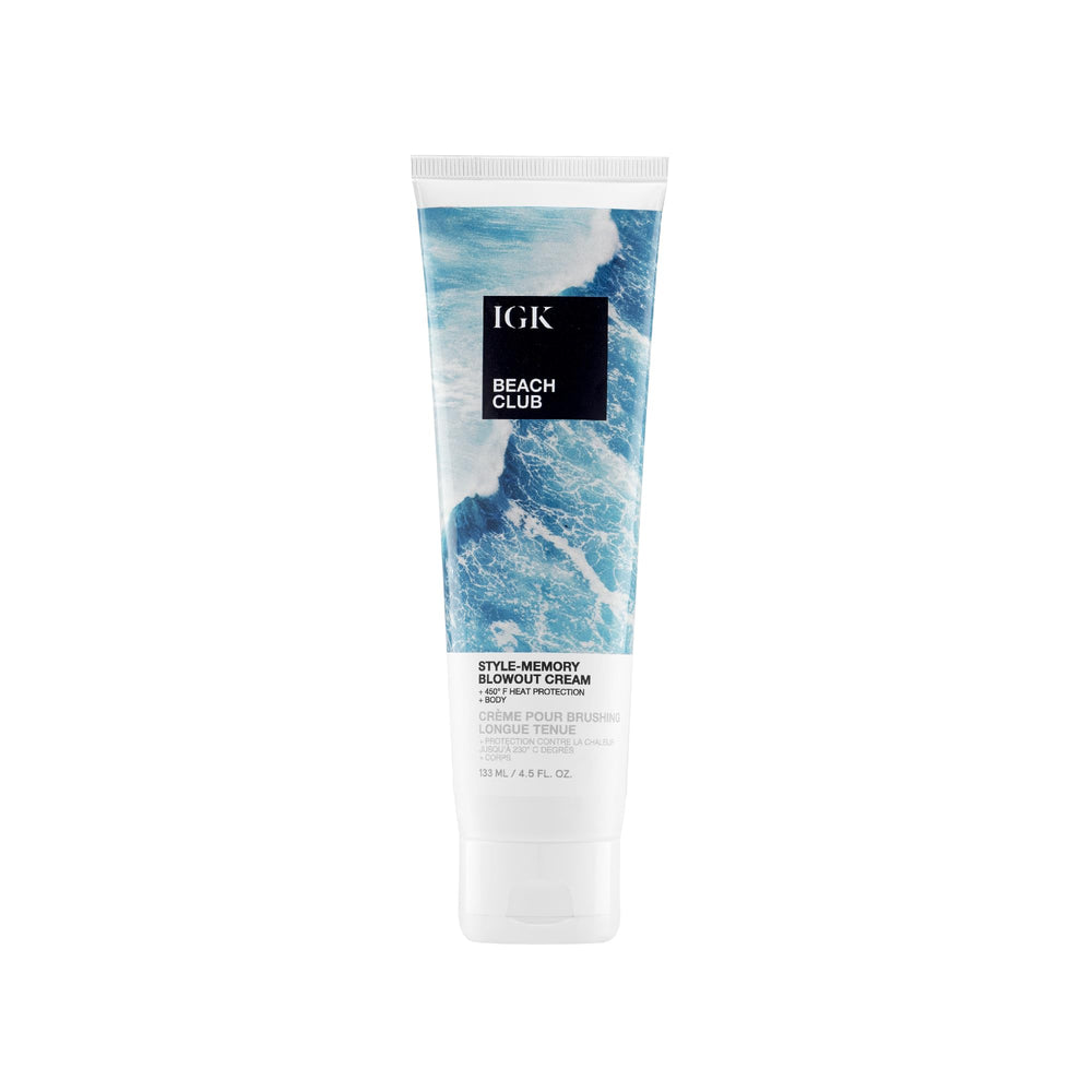 IGK Beach Club Crème Blowout en pot pour un coiffage fluide et durable.