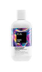 IGK More Life: bouteille du shampoing prolongeant la couleur.