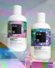 IGK Pay Day: texture douce après shampooing pour cheveux plus lisses.