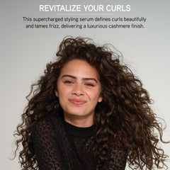 Iles Formula Curl Revive: brume rafraîchissante qui réactive les boucles entre les lavages.