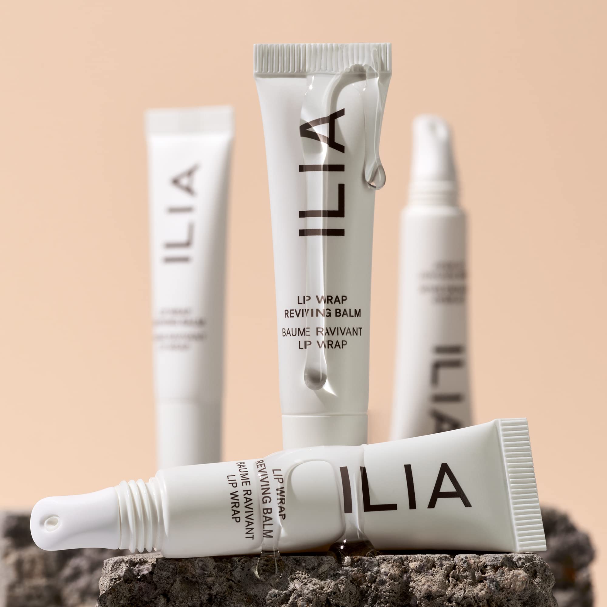 Acide hyaluronique ILIA attire l’hydratation pour lèvres hydratées