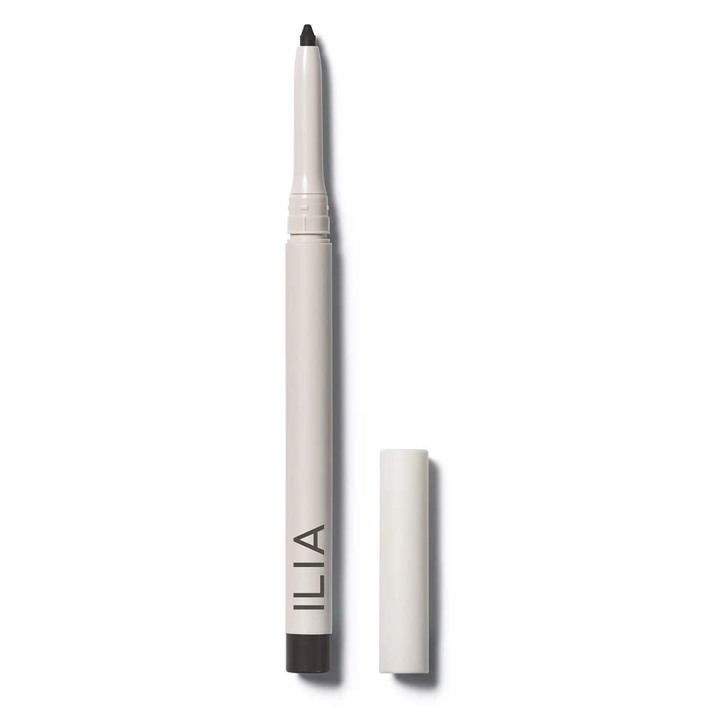 ILIA crayon gel avec embout doux pour une application fluide.